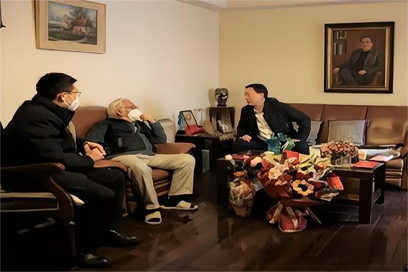 �������￪չ�����߷�ο����������ͬ־�˶�